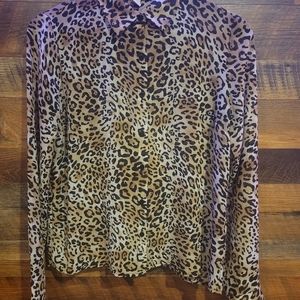 FOREVER 21 Contemporary Long Sleeve Leopard Button